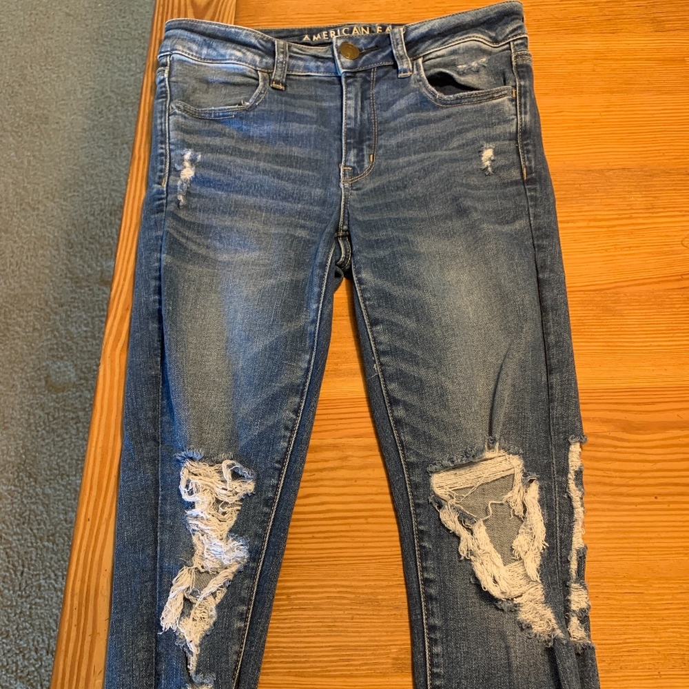AMERICAN EAGLE
